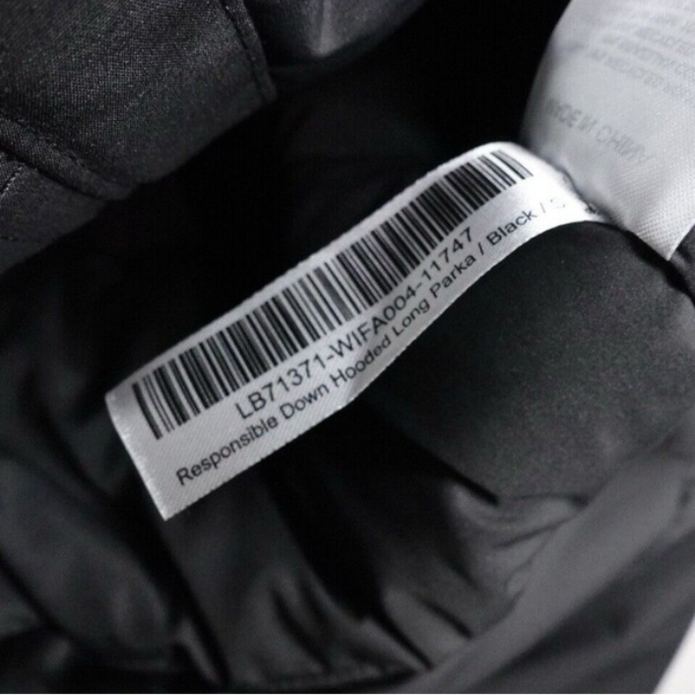 Quince Responsible Down Hooded Long Parka S Black - Picture 4 of 6